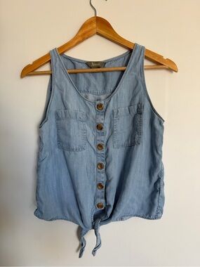 Naturals Reflections Chambray Tank Top | Button Front Tie Hem | Size Small